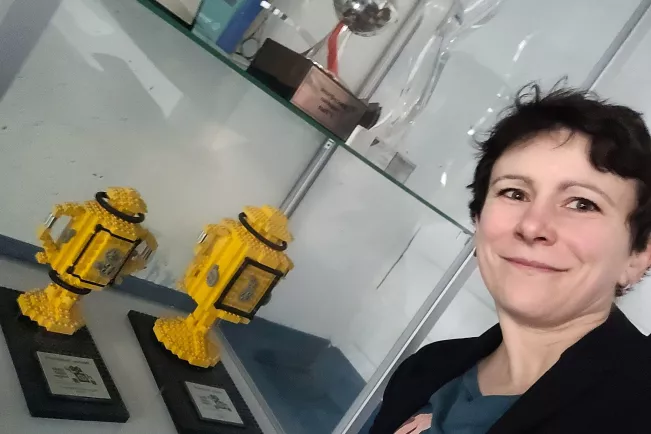 Marie Bergmann Selfie mit Pokalen 20260220 Foto Marie Bergmann