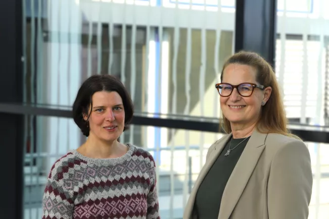 Beauftragte Rettig mit Praesidentin Halfmann StA 20260323 Foto Juri Kuestenmacher 01