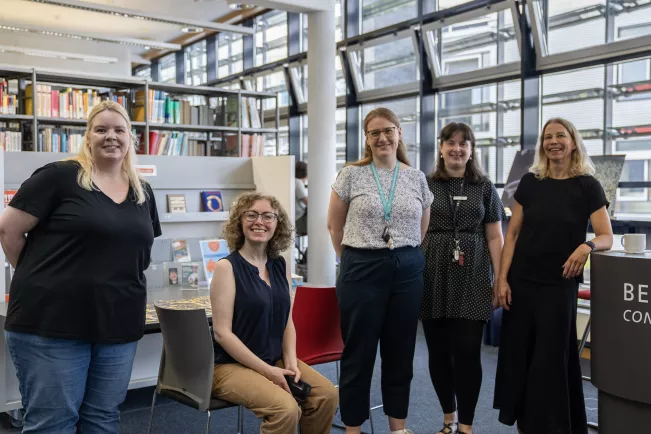 Kolleginnen aus der Bibliothek und Schreibzentrum 