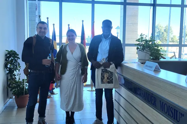 Michael, Paulina, Allex in Durres.jpg