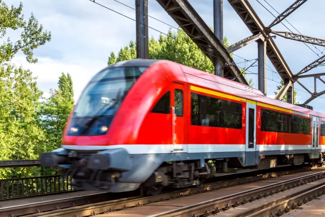 COLOURBOX 12182052 Bahn (DE)