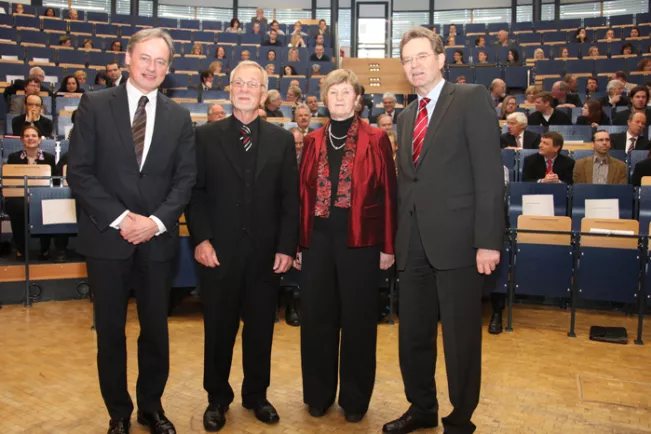 ihne_stender_brunn_dockter_700_13698.jpg (DE)