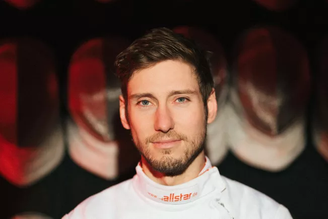 hartung-max_saebel_portraet_foto_sebastian_kortmann_1.jpg (DE)