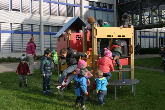 help_spielplatz_sankt_augustin_2014_foto_y._weber.jpg (DE)