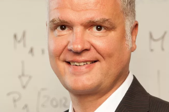 Professor Christoph Zacharias (DE)