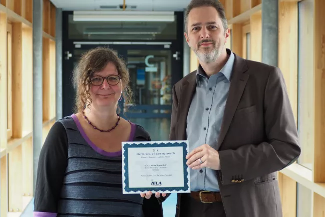 winzker-marco_schwandt-andrea_elearning-award_iela_2018.jpg (DE)
