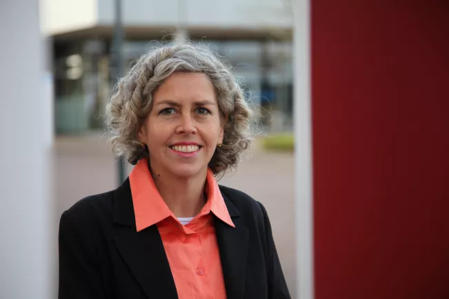 buchholz-christine_favorit_2021-03-12_foto_eva_tritschler_0417.jpg (DE)