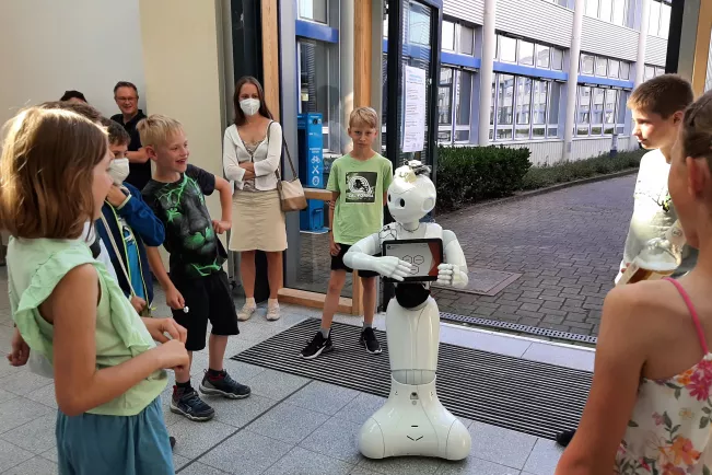 Kinderuni Diplomverleihung Abschlussfeier 2022_Foto Martin Schulz (DE)