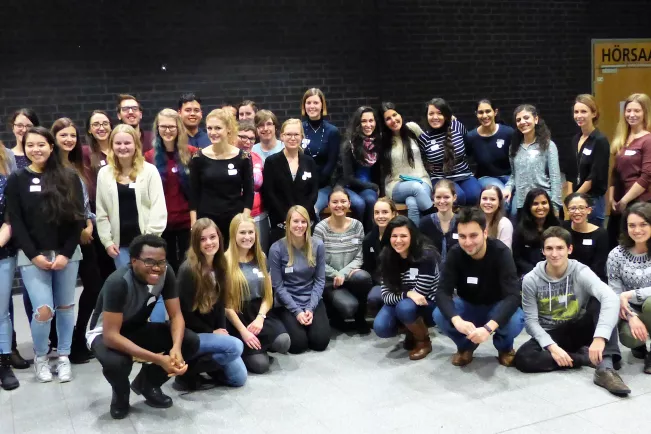 study_buddy_dinner_2016_wide.jpg (DE)