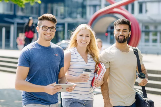 Gruppenbild Studierende Unternehmenstag 2017 (DE)