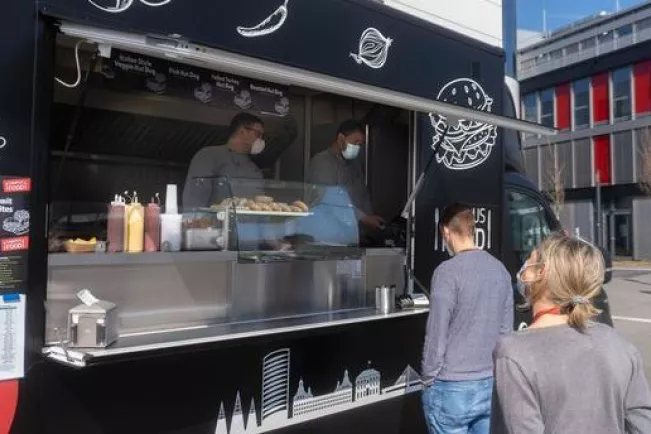 foodtruck_studierendenwerk_bonn_2021.jpg (DE)