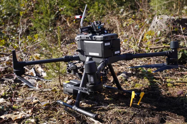 garrulus_projekt_dreh_03_03_2022_wdr_drohne_teasercut.jpg (DE)