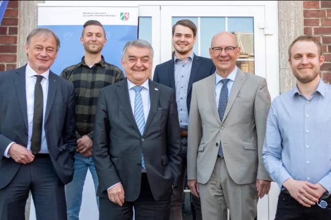 pressekonferenz_neuer_studiengang_cyberkriminalisten_.jpg (DE)