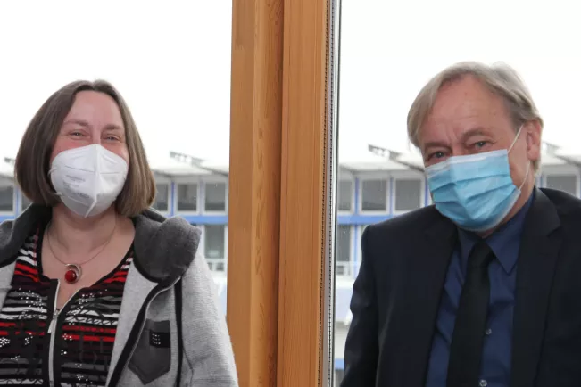 wirtz-michaela_dekanin_fb_05_ihne-hartmut_cut_2021-02-22_foto_eva_tritschler_0389.jpg (DE)