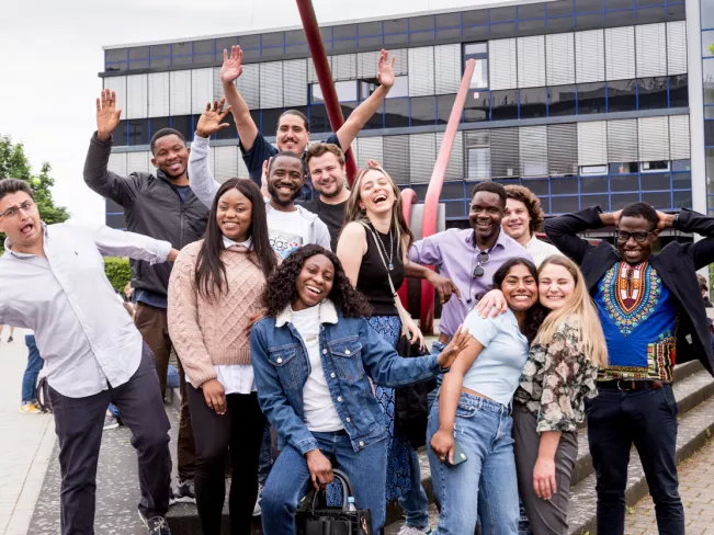 Gruppenbild Social Protection Campus StA 20220517 foto eric lichtenscheidt 02 fs22.jpg