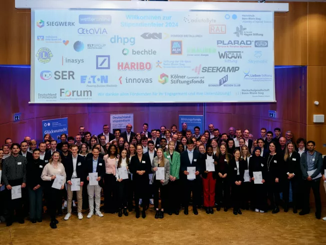 20241204_H-BRS_Stipendienfeier_nathandreessen_highres_153