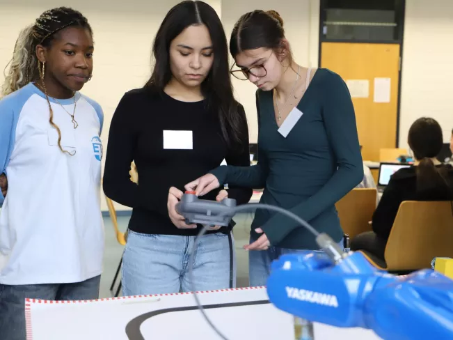 2026-01-29 MINT Mädchen Robotik Kurs_Foto Martin Schulz (172)